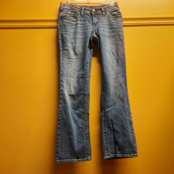Silver Suki Super Stretch Denim Jeans Womens Mid Rise Slim Boot EUC 28 X 31 - Picture 1 of 7